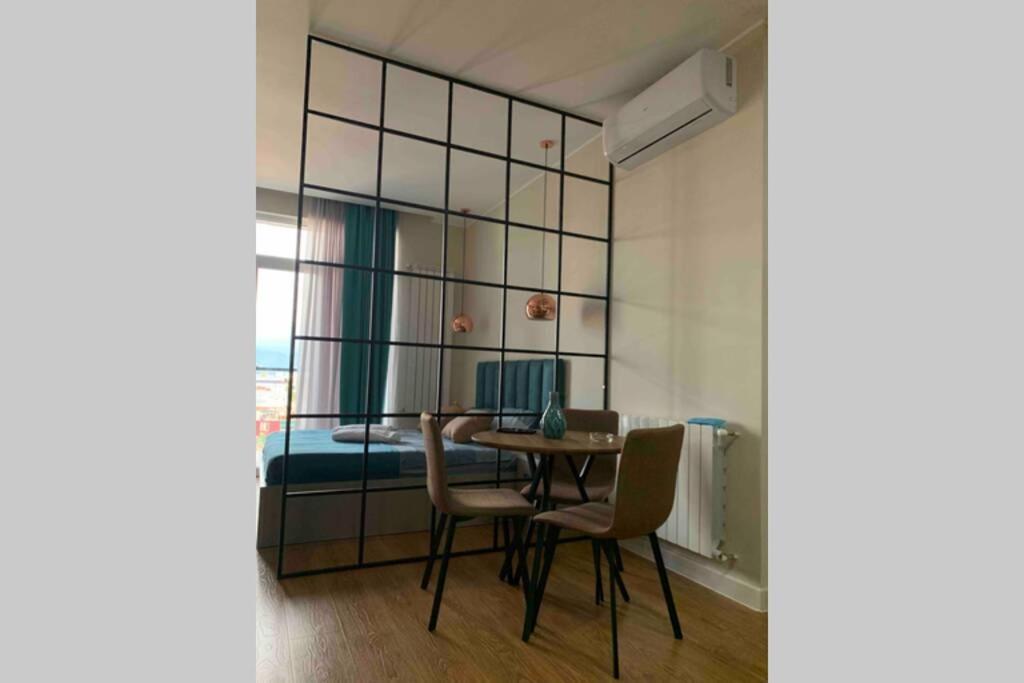 Geverse Apartment Batumi Exterior foto